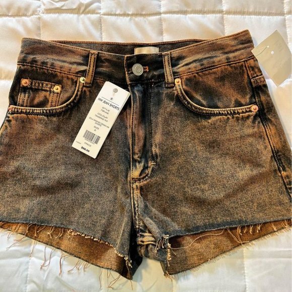 Ladies' Shorts by French Connection. Size 2/XS. NWT - Picture 1 of 4